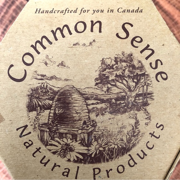 Beeswax Honey Pot 🐝🍯 - Picture 2 of 5